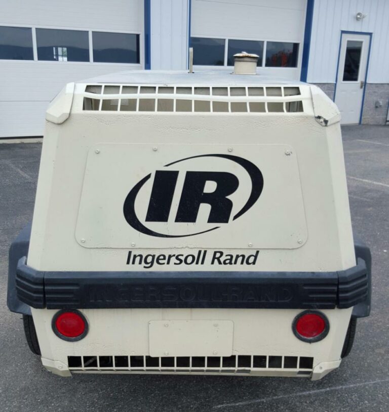 Diesel Ingersol Rand Air Compressor rear view